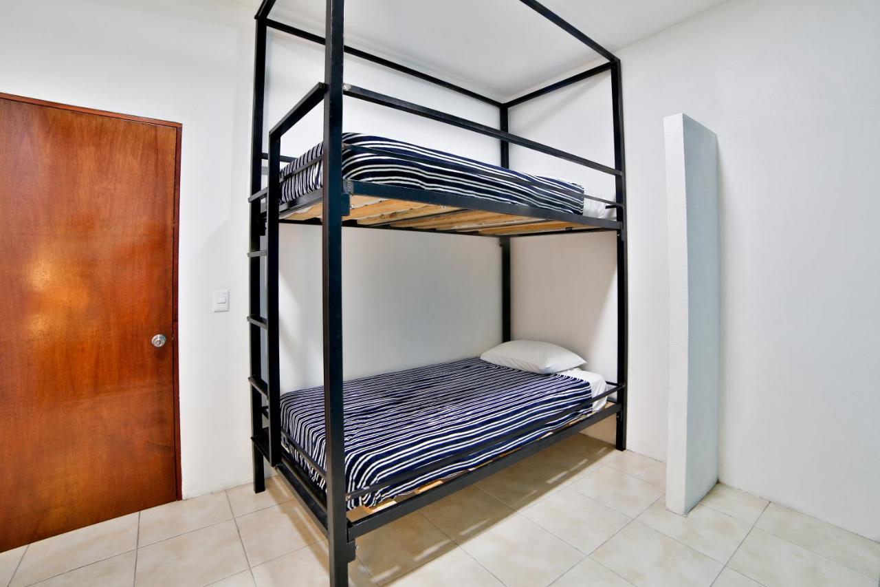 Hostal Ten To Ten 巴亞爾塔港 外观 照片